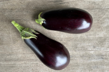 Aubergine - Local (1 aubergine) Picture of Aubergine - Local (1 aubergine)
