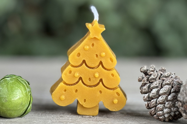 Picture of Candle from Cambridge Honeybees 45g Christmas Tree (flat)