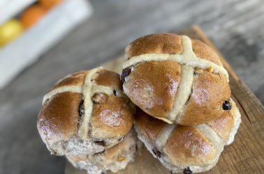 Picture of Fitzbillies Hot Cross Buns (pack of 6) (not organic)