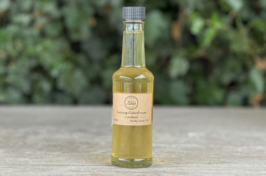 Nikki's Homemade Elderflower Cordial 150ml (not organic) Picture of Nikki's Homemade Elderflower Cordial 150ml (not organic)